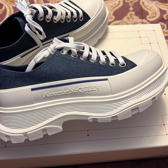 Alexander McQueen sneakers - Picture 3 of 8